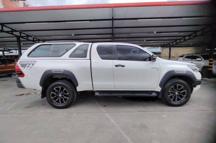 ROCCO 4WD 2022 2.8 HIGHT AT SMART CAB WHITE  4595 full