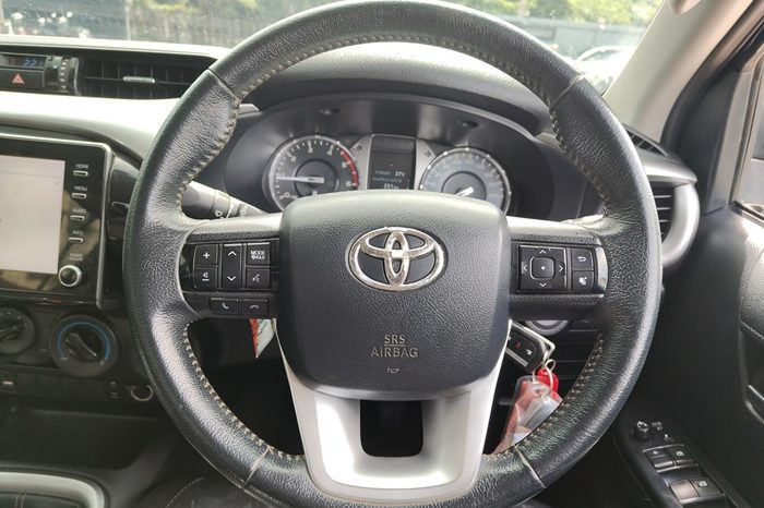 REVO 4WD 2021 2.4 MID MT DOUBLE CAB BLACK  7879 full