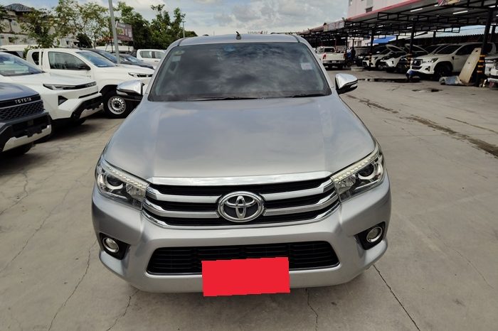 REVO PRE 2017 2.4G AT DOUBLE CAB SILVER  1231 full