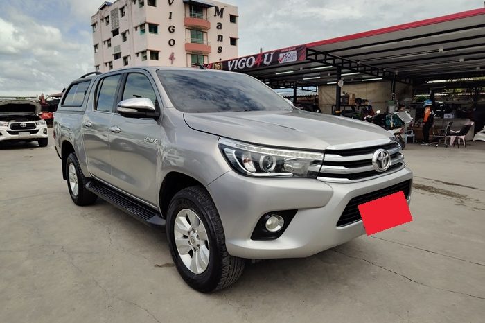 REVO PRE 2017 2.4G AT DOUBLE CAB SILVER  1231 full