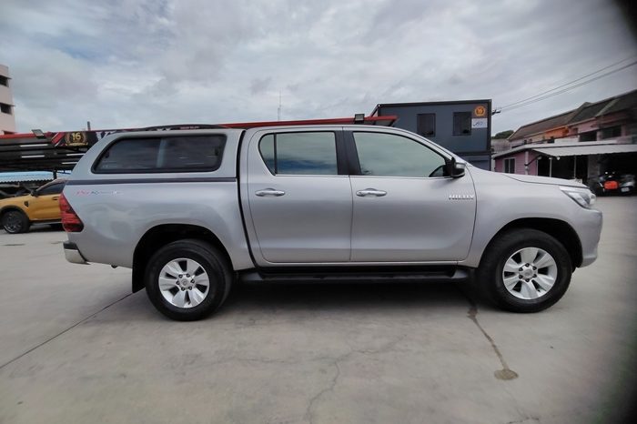 REVO PRE 2017 2.4G AT DOUBLE CAB SILVER  1231 full