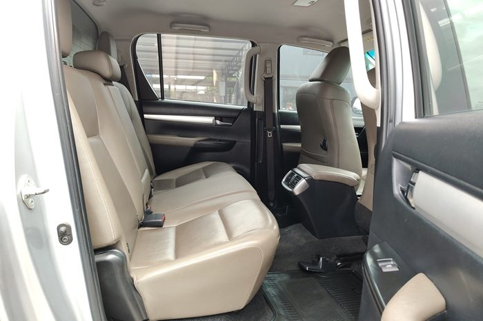 REVO PRE 2017 2.4G AT DOUBLE CAB SILVER  1231 full