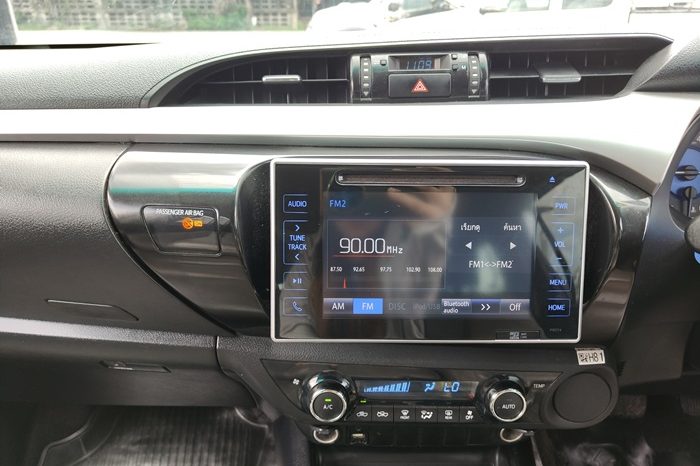 REVO PRE 2017 2.4G AT DOUBLE CAB SILVER  1231 full