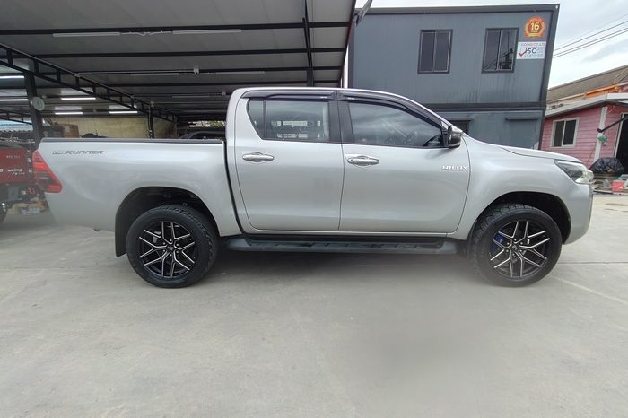 REVO PRE 2021 2.4 MID AT DOUBLE CAB SILVER  2502 full