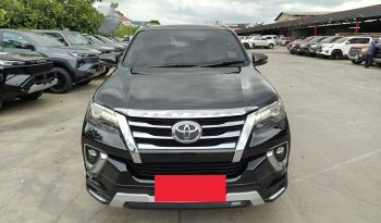 TOYOTA 2WD 2018 2.4V AT FORTUNER BLACK  2424 full
