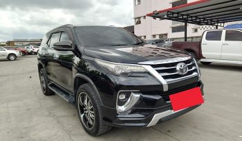 TOYOTA 2WD 2018 2.4V AT FORTUNER BLACK  2424 full