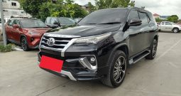 TOYOTA 2WD 2018 2.4V AT FORTUNER BLACK  2424