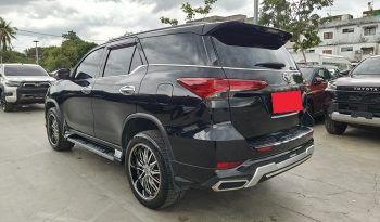 TOYOTA 2WD 2018 2.4V AT FORTUNER BLACK  2424 full