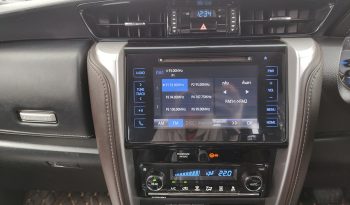 TOYOTA 2WD 2018 2.4V AT FORTUNER BLACK  2424 full