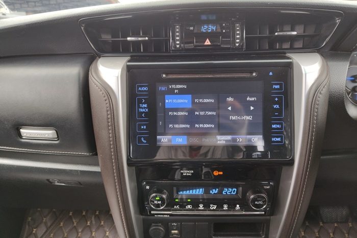 TOYOTA 2WD 2018 2.4V AT FORTUNER BLACK  2424 full