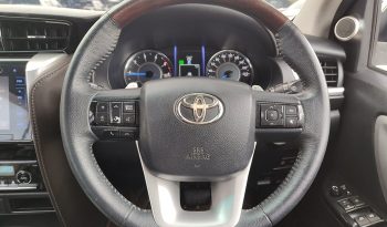 TOYOTA 2WD 2018 2.4V AT FORTUNER BLACK  2424 full
