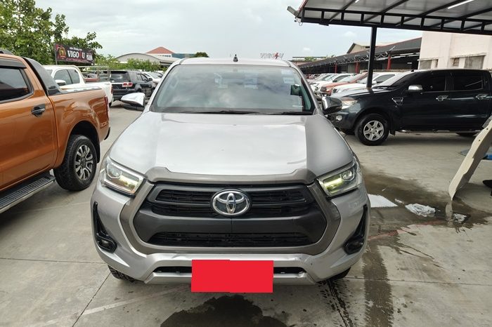 REVO 4WD 2021 2.4 MID MT DOUBLE CAB SILVER  5753 full