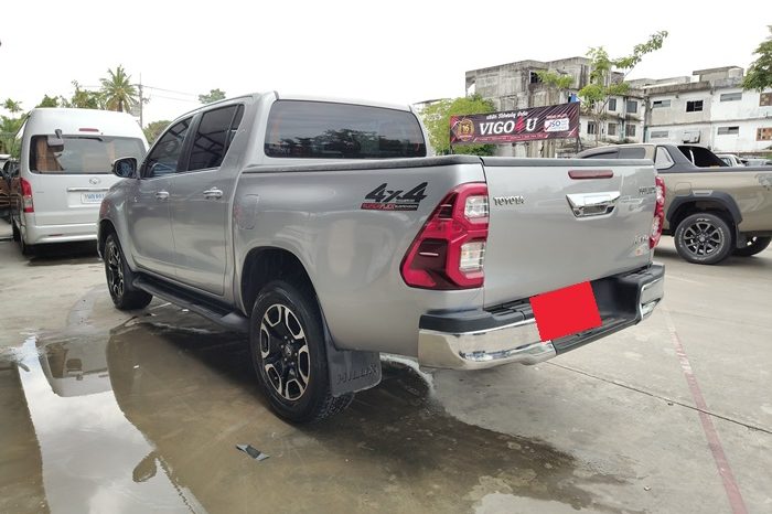 REVO 4WD 2021 2.4 MID MT DOUBLE CAB SILVER  5753 full
