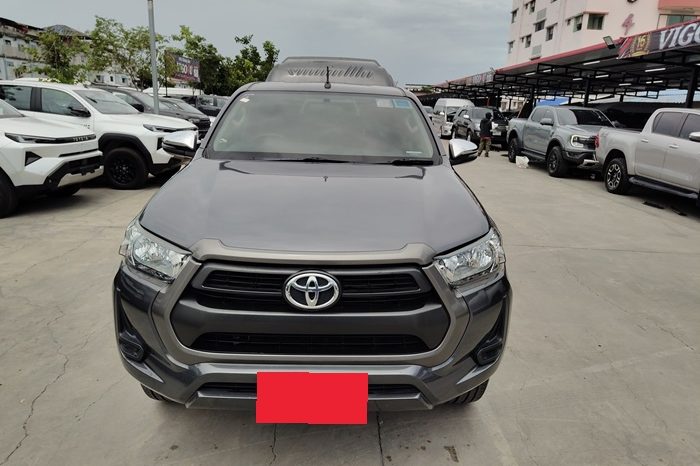 REVO PRE 2021 2.4 ENTRY AT DOUBLE CAB DARK GREY 8250 full