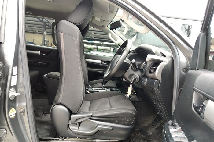 REVO PRE 2021 2.4 ENTRY AT DOUBLE CAB DARK GREY 8250 full