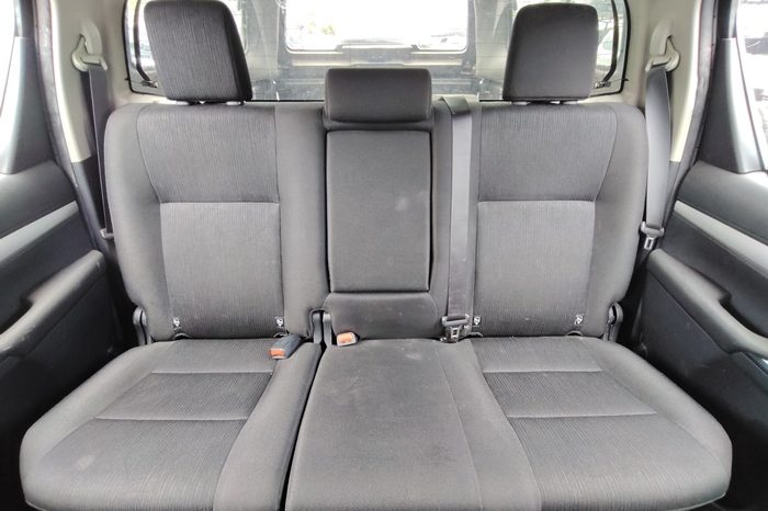 REVO PRE 2021 2.4 ENTRY AT DOUBLE CAB DARK GREY 8250 full