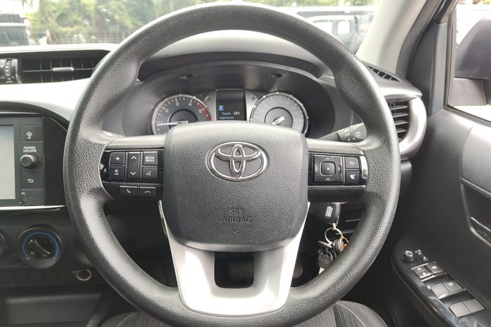 REVO PRE 2021 2.4 ENTRY AT DOUBLE CAB DARK GREY 8250 full