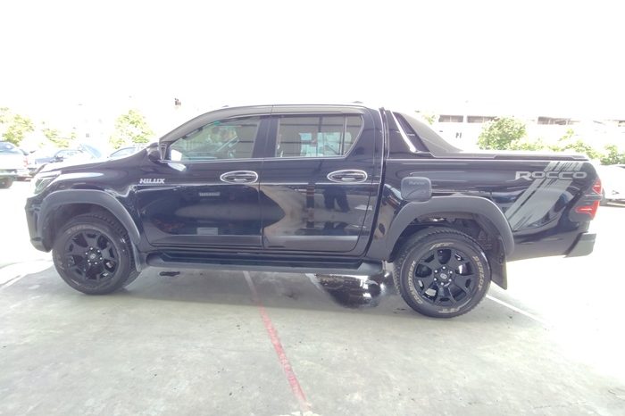 REVO PRE 2018 2.4E AT DOUBLE CAB BLACK  6486 full