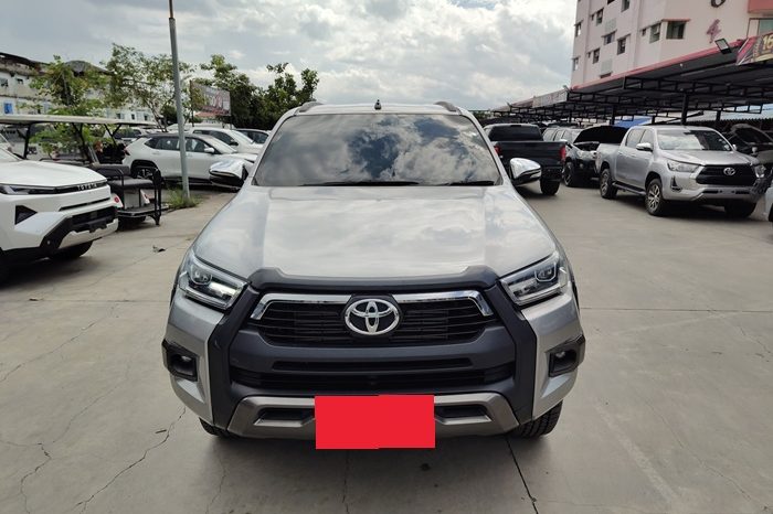 REVO PRE 2021 2.4 MID AT DOUBLE CAB SILVER  8913 full