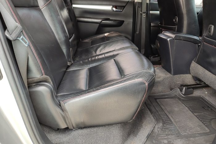 REVO PRE 2021 2.4 MID AT DOUBLE CAB SILVER  8913 full