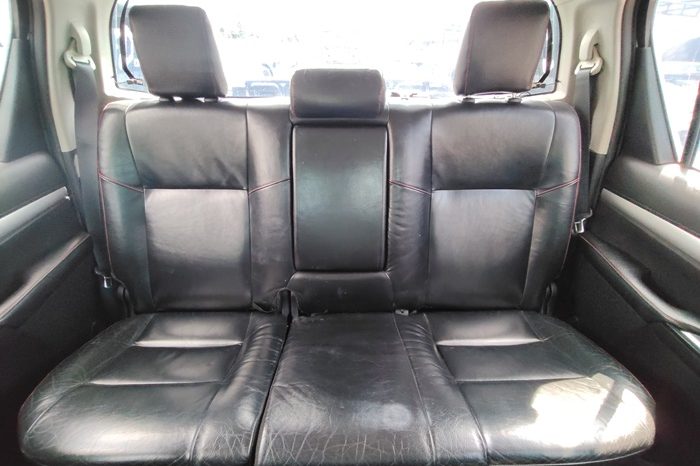 REVO PRE 2021 2.4 MID AT DOUBLE CAB SILVER  8913 full