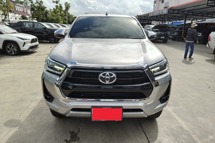 REVO PRE 2022 2.4 MID AT DOUBLE CAB SILVER  624 full