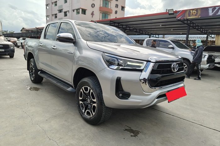 REVO PRE 2022 2.4 MID AT DOUBLE CAB SILVER  624 full
