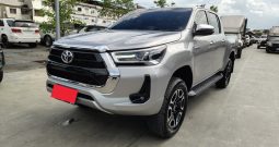 REVO PRE 2022 2.4 MID AT DOUBLE CAB SILVER  624