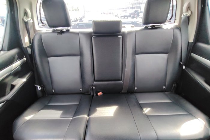 REVO PRE 2022 2.4 MID AT DOUBLE CAB SILVER  624 full