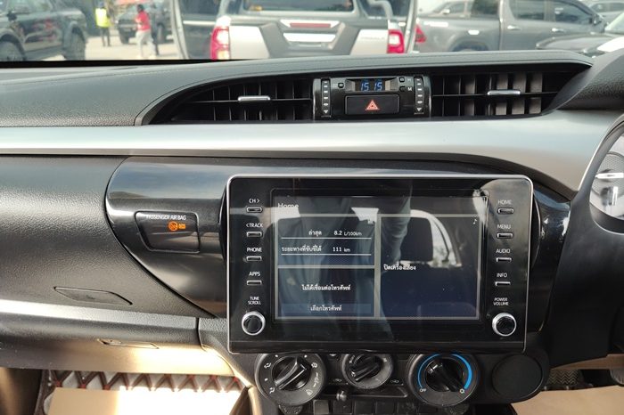 REVO PRE 2022 2.4 MID AT DOUBLE CAB SILVER  624 full