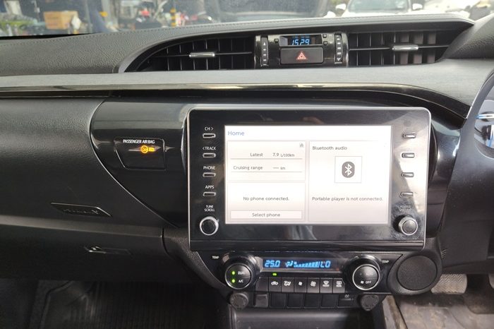 ROCCO PRE 2022 2.4 HIGHT AT DOUBLE CAB WHITE  1107 full