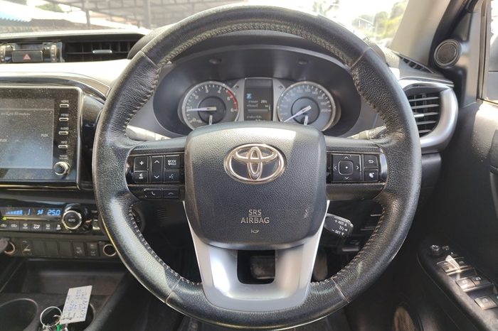 REVO 4WD 2021 2.8 HIGHT AT DOUBLE CAB SILVER  6832 full