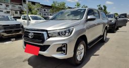 REVO PRE 2018 2.4G AT DOUBLE CAB SILVER  20