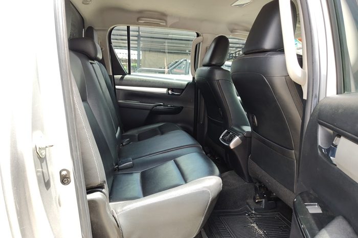 REVO PRE 2018 2.4G AT DOUBLE CAB SILVER  20 full