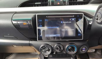 REVO PRE 2019 2.4E AT DOUBLE CAB SILVER  8707 full