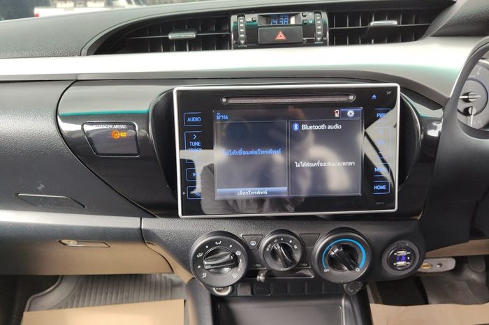 REVO PRE 2019 2.4E AT DOUBLE CAB SILVER  8707 full
