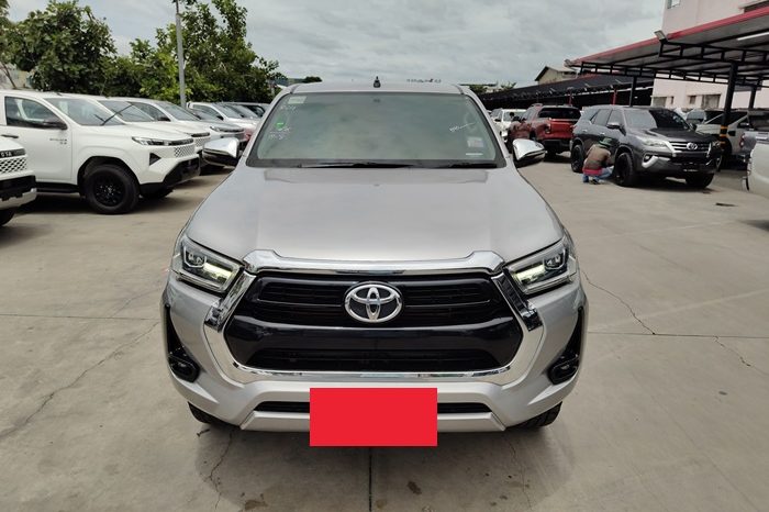 REVO 4WD 2020 2.8 HIGHT AT DOUBLE CAB SILVER  7664 full