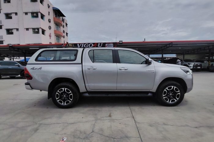 REVO 4WD 2020 2.8 HIGHT AT DOUBLE CAB SILVER  7664 full