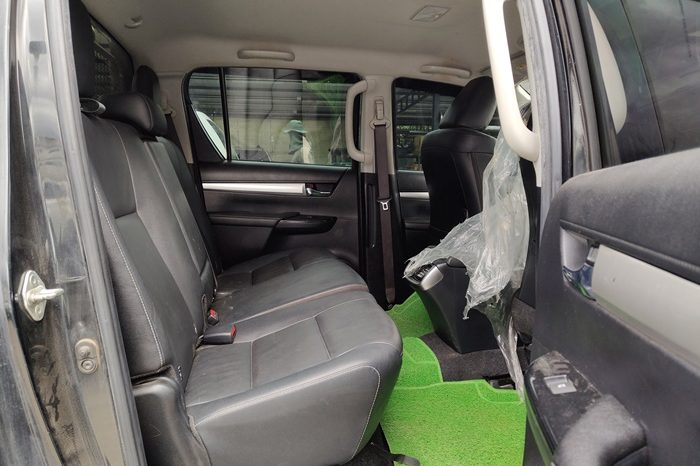 REVO 4WD 2021 2.8 HIGHT AT DOUBLE CAB BLACK  6996 full