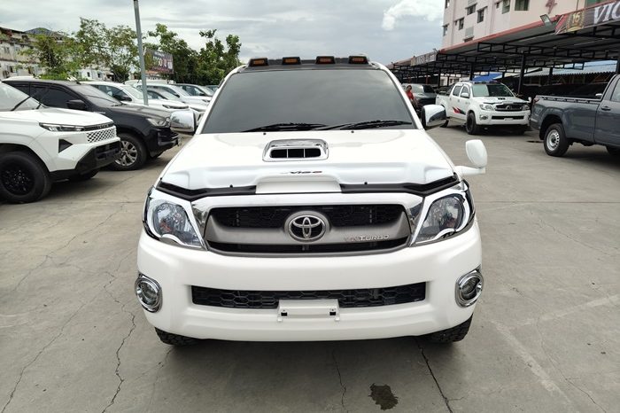 VIGO 4WD 2010 3.0G AT DOUBLE CAB WHITE  1898 full