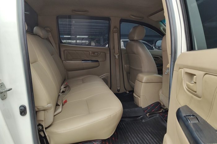 VIGO 4WD 2010 3.0G AT DOUBLE CAB WHITE  1898 full
