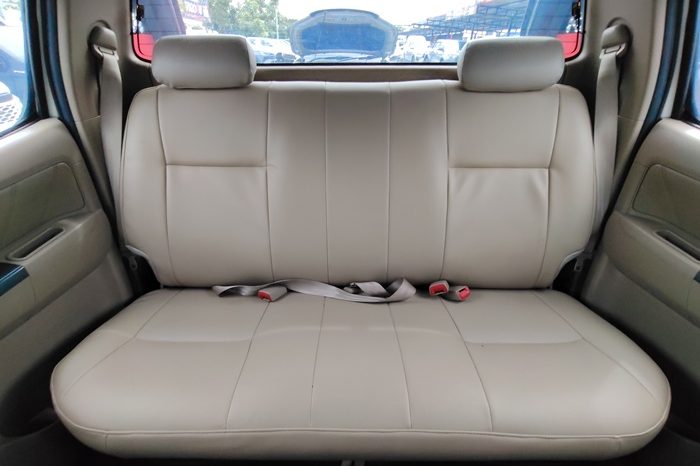 VIGO 4WD 2010 3.0G AT DOUBLE CAB WHITE  1898 full