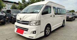TOYOTA 2WD 2011 2.5 MT COMMUTER WHITE 9901