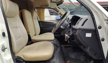 TOYOTA 2WD 2011 2.5 MT COMMUTER WHITE 9901 full
