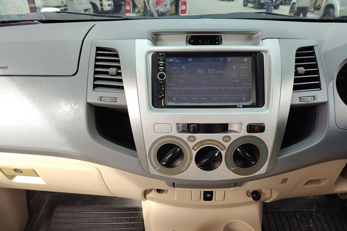 VIGO 4WD 2006 3.0G AT DOUBLE CAB WHITE  4941 full