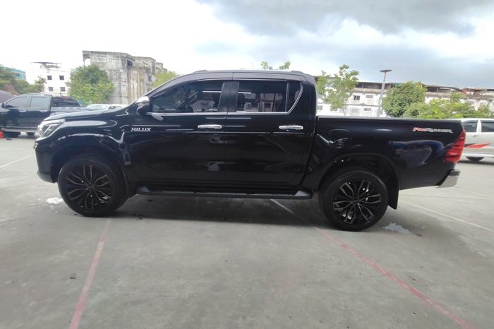 REVO PRE 2019 2.4G AT DOUBLE CAB BLACK  1077 full
