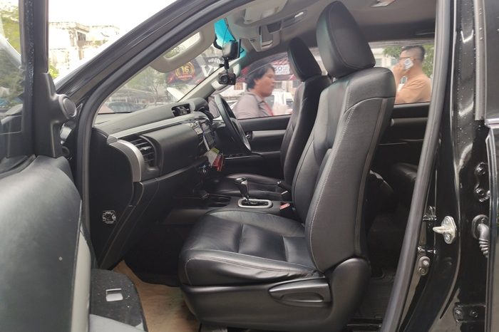 REVO PRE 2019 2.4G AT DOUBLE CAB BLACK  1077 full
