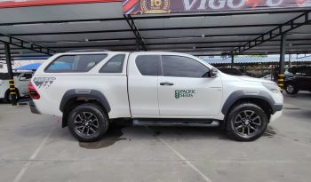 ROCCO 4WD 2022 2.8 HIGHT AT SMART CAB WHITE  9470 full