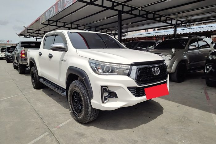 REVO PRE 2019 2.4E AT DOUBLE CAB WHITE  3999 full