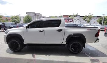 REVO PRE 2019 2.4E AT DOUBLE CAB WHITE  3999 full